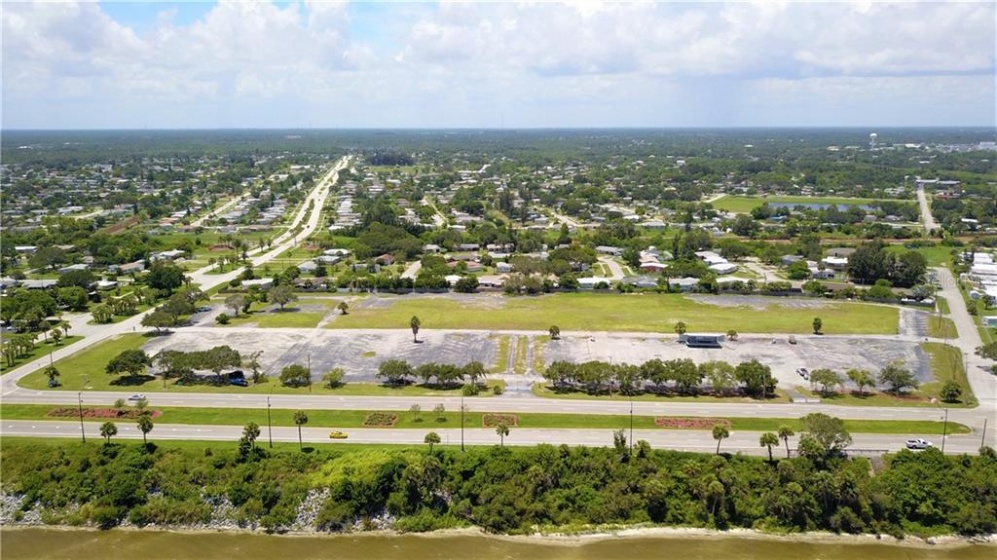 4600 DIXIE HIGHWAY, PALM BAY, Florida 32905, ,Land,For Sale,DIXIE,O5848606