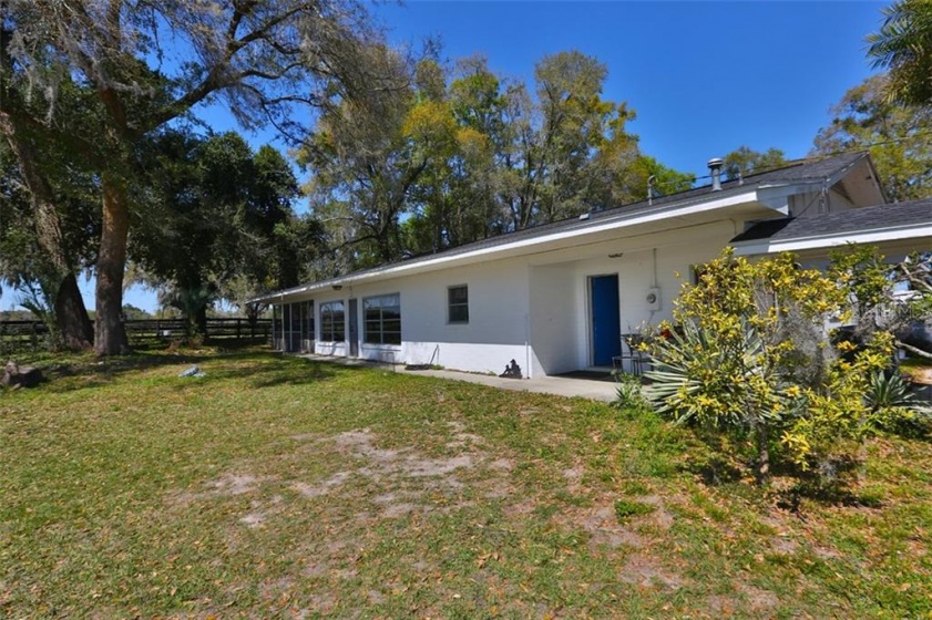 6480 27 HIGHWAY, OCALA, Florida 34482, 2 Bedrooms Bedrooms, ,2 BathroomsBathrooms,Residential,For Sale,27,OM601079