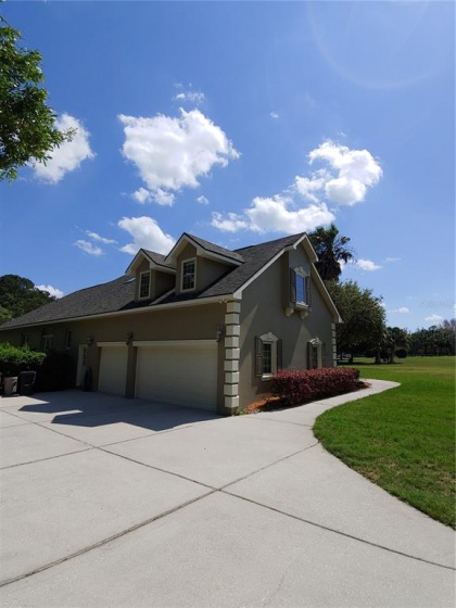 6561 MAGNOLIA AVENUE, OCALA, Florida 34471, 4 Bedrooms Bedrooms, ,4 BathroomsBathrooms,Residential,For Sale,MAGNOLIA,OM625105
