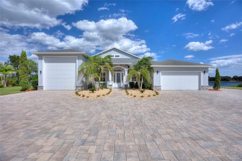 698 MEANDERING WAY, POLK CITY, Florida 33868, 3 Bedrooms Bedrooms, ,2 BathroomsBathrooms,Residential,For Sale,MEANDERING,L4926147