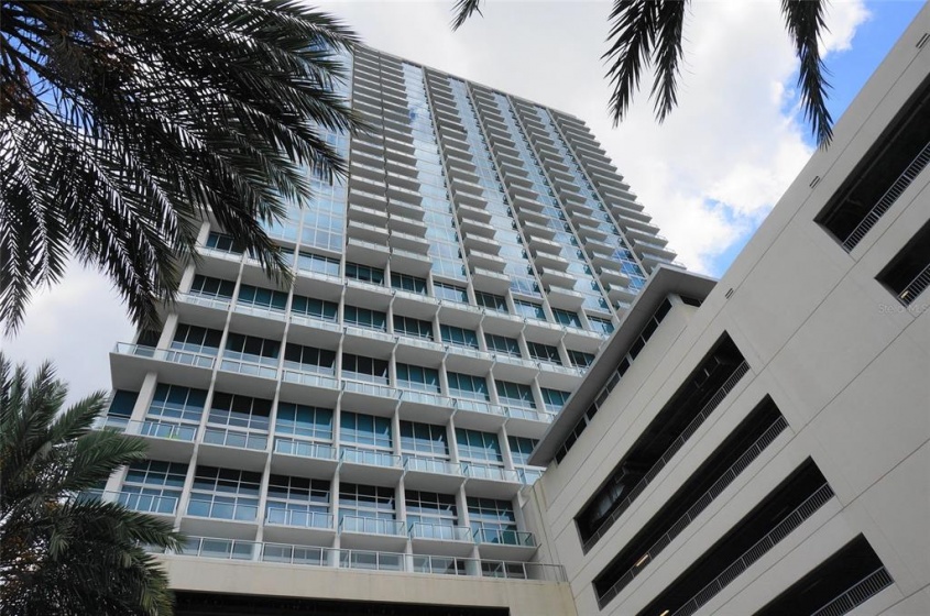 150 ROBINSON STREET, ORLANDO, Florida 32801, 1 Bedroom Bedrooms, ,1 BathroomBathrooms,Residential,For Sale,ROBINSON STREET,O5986520