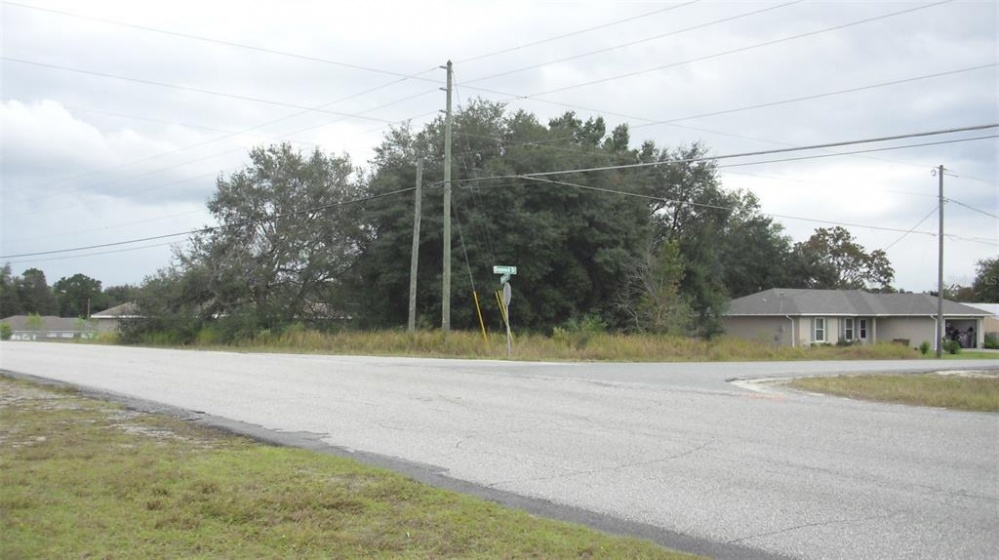 Lot 1 DOGWOOD DRIVE, OCALA, Florida 34472, ,Land,For Sale,DOGWOOD,OM630516