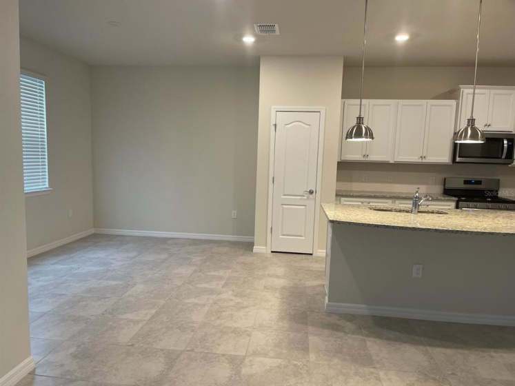 7291 OAKMOSS LOOP, DAVENPORT, Florida 33837, 5 Bedrooms Bedrooms, ,4 BathroomsBathrooms,Residential,For Sale,OAKMOSS,O5987465