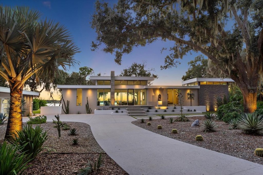 WINTER HAVEN, Florida 33881, 3 Bedrooms Bedrooms, ,3 BathroomsBathrooms,Residential,For Sale,O5989290
