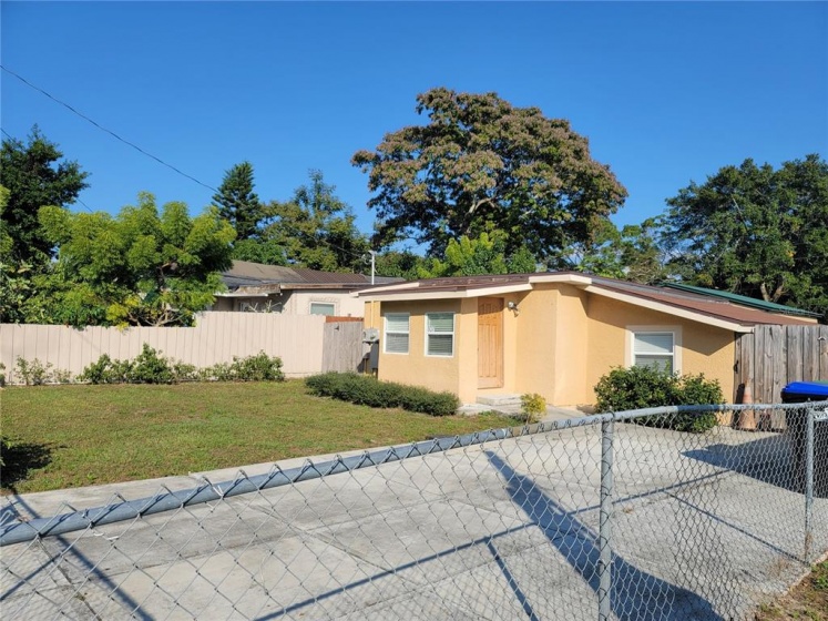 107 OBSERVATORY DRIVE, ORLANDO, Florida 32835, 3 Bedrooms Bedrooms, ,2 BathroomsBathrooms,Residential,For Sale,OBSERVATORY,R4905510