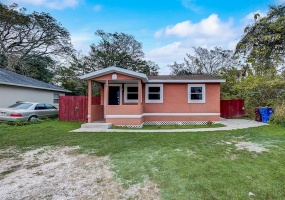 850 19TH STREET, SAINT CLOUD, Florida 34769, 2 Bedrooms Bedrooms, ,1 BathroomBathrooms,Residential,For Sale,19TH,O5991826