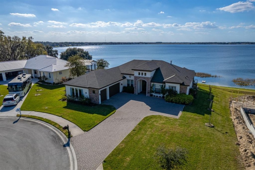 196 MELISSA TRAIL, AUBURNDALE, Florida 33823, 3 Bedrooms Bedrooms, ,3 BathroomsBathrooms,Residential,For Sale,MELISSA,A4521412