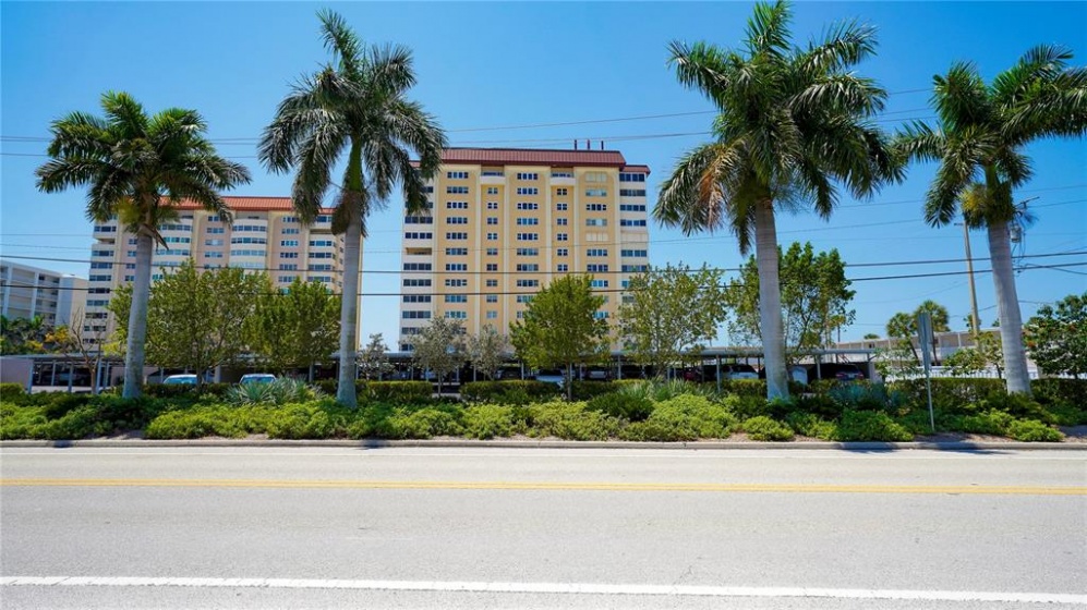1700 BENJAMIN FRANKLIN DRIVE, SARASOTA, Florida 34236, 2 Bedrooms Bedrooms, ,2 BathroomsBathrooms,Residential,For Sale,BENJAMIN FRANKLIN,A4521856
