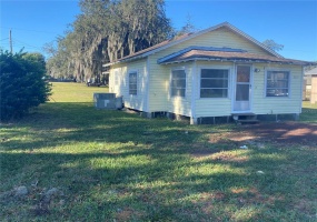5371 6TH STREET, LAKELAND, Florida 33813, 2 Bedrooms Bedrooms, ,1 BathroomBathrooms,Residential,For Sale,6TH,T3349351