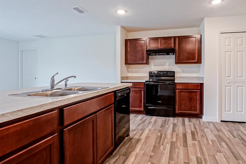 4394 170TH STREET ROAD, OCALA, Florida 34473, 4 Bedrooms Bedrooms, ,2 BathroomsBathrooms,Residential,For Sale,170TH STREET,T3349394