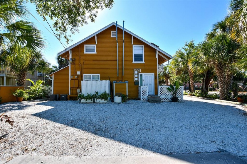 301 OSPREY AVENUE, SARASOTA, Florida 34236, ,Residential Income,For Sale,OSPREY,A4522139
