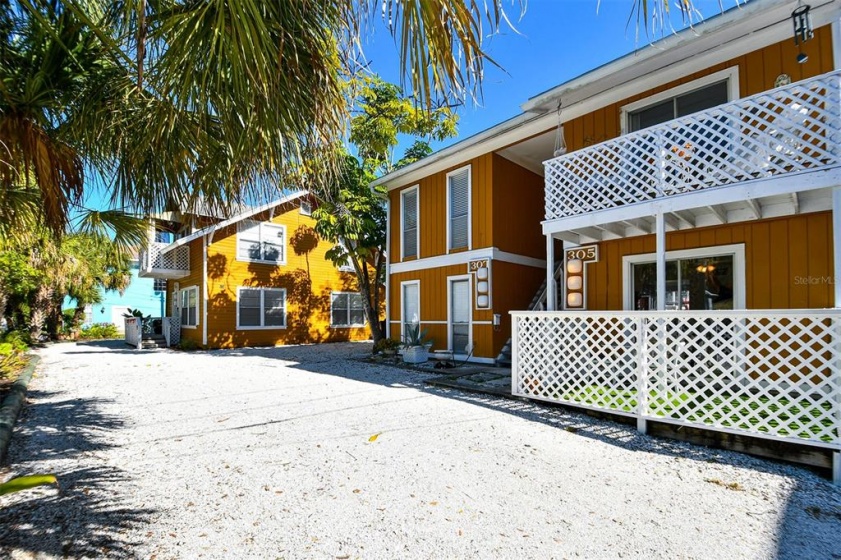 301 OSPREY AVENUE, SARASOTA, Florida 34236, ,Residential Income,For Sale,OSPREY,A4522139