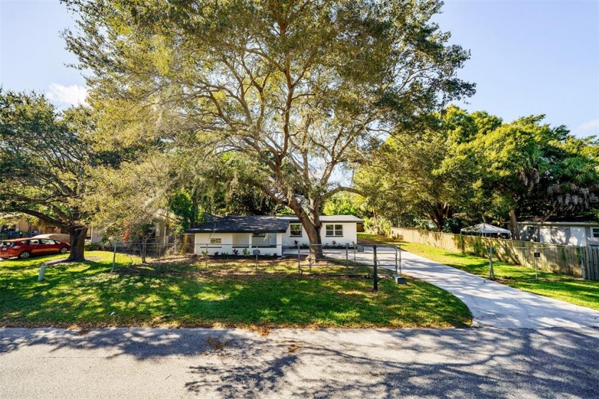 3911 RILMA AVENUE, SARASOTA, Florida 34234, 3 Bedrooms Bedrooms, ,2 BathroomsBathrooms,Residential,For Sale,RILMA,A4522363