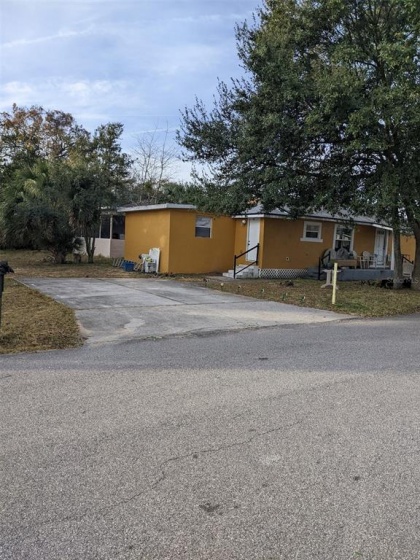 907 SCOTT STREET, CLERMONT, Florida 34711, 3 Bedrooms Bedrooms, ,2 BathroomsBathrooms,Residential,For Sale,SCOTT,G5050874