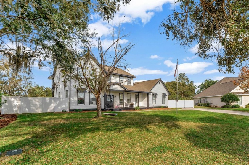 421 HORSESHOE LANE, WINTER HAVEN, Florida 33881, 3 Bedrooms Bedrooms, ,2 BathroomsBathrooms,Residential,For Sale,HORSESHOE,P4919061