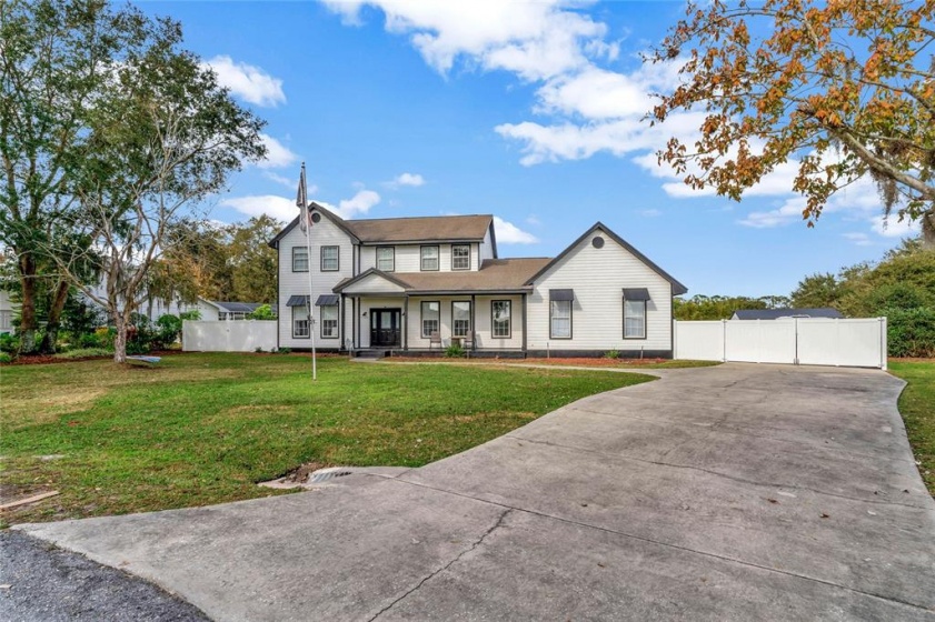 421 HORSESHOE LANE, WINTER HAVEN, Florida 33881, 3 Bedrooms Bedrooms, ,2 BathroomsBathrooms,Residential,For Sale,HORSESHOE,P4919061