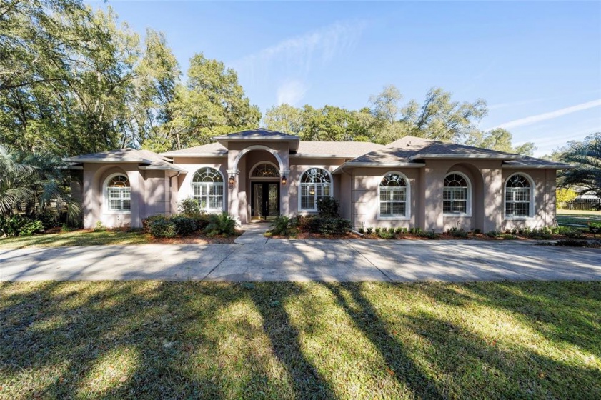 OCALA, Florida 34476, 3 Bedrooms Bedrooms, ,3 BathroomsBathrooms,Residential,For Sale,J941324