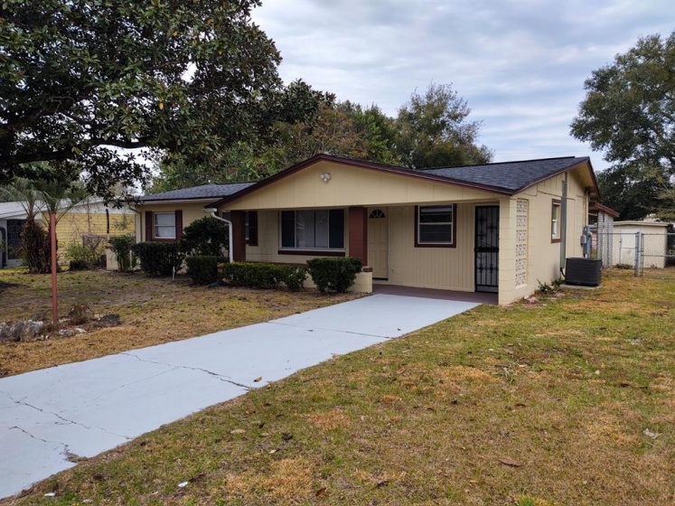 1809 25TH AVENUE, OCALA, Florida 34475, 4 Bedrooms Bedrooms, ,1 BathroomBathrooms,Residential,For Sale,25TH,OM633550