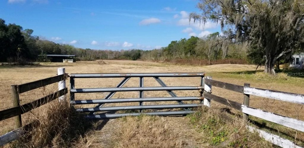 2016 THORNHILL ROAD, AUBURNDALE, Florida 33823, 3 Bedrooms Bedrooms, ,2 BathroomsBathrooms,Residential,For Sale,THORNHILL,B4900923