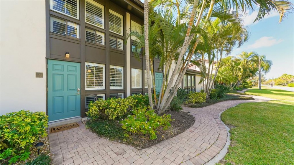 800 BLVD OF PRESIDENTS, SARASOTA, Florida 34236, 2 Bedrooms Bedrooms, ,2 BathroomsBathrooms,Residential,For Sale,BLVD OF PRESIDENTS,A4524422