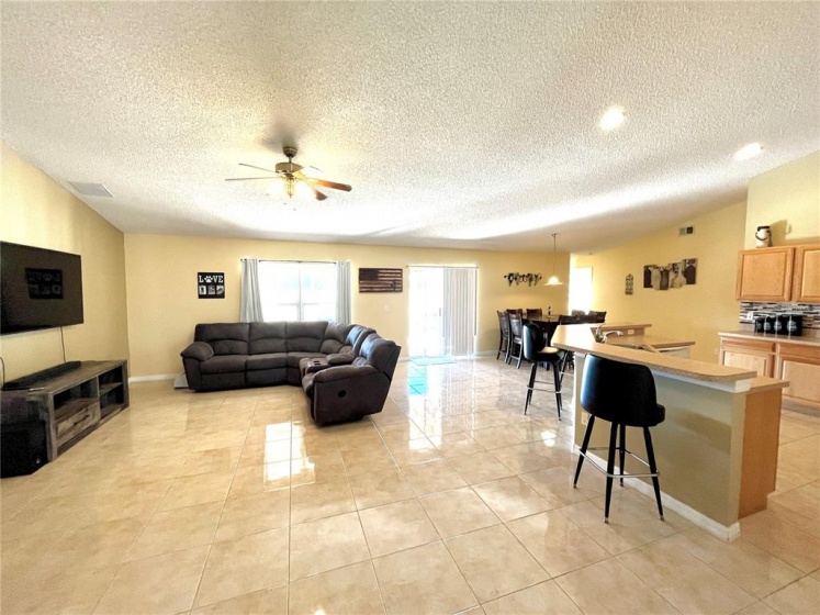 20360 NETTLETON STREET, ORLANDO, Florida 32833, 4 Bedrooms Bedrooms, ,3 BathroomsBathrooms,Residential,For Sale,NETTLETON,O6003284