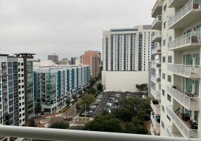 100 EOLA DRIVE, ORLANDO, Florida 32801, 2 Bedrooms Bedrooms, ,2 BathroomsBathrooms,Residential,For Sale,EOLA,O5996763