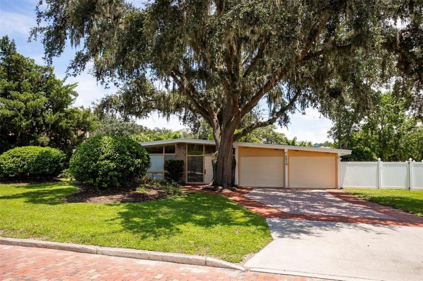 2036 VIA TUSCANY, WINTER PARK, Florida 32789, 3 Bedrooms Bedrooms, ,2 BathroomsBathrooms,Residential,For Sale,VIA TUSCANY,O6004320