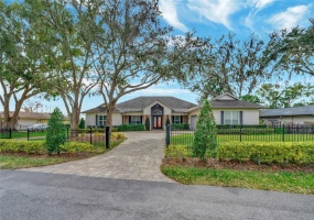 4608 THORNLEA ROAD, ORLANDO, Florida 32817, 4 Bedrooms Bedrooms, ,4 BathroomsBathrooms,Residential,For Sale,THORNLEA,O6004283