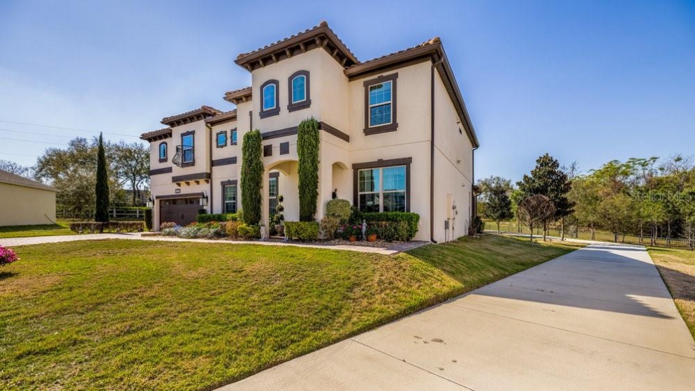 17977 GOURD NECK LOOP, WINTER GARDEN, Florida 34787, 6 Bedrooms Bedrooms, ,4 BathroomsBathrooms,Residential,For Sale,GOURD NECK,S5062978