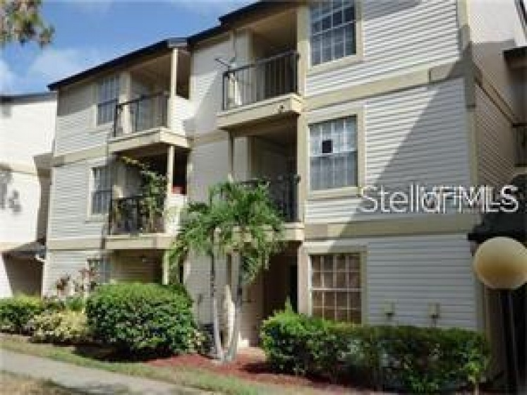 1956 LAKE ATRIUMS CIRCLE, ORLANDO, Florida 32839, 2 Bedrooms Bedrooms, ,2 BathroomsBathrooms,Residential,For Sale,LAKE ATRIUMS,O6003218