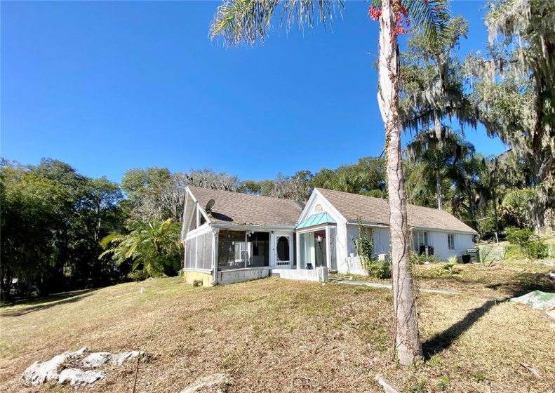 354 LAKESHORE DRIVE, CLERMONT, Florida 34711, 3 Bedrooms Bedrooms, ,3 BathroomsBathrooms,Residential,For Sale,LAKESHORE,S5062634