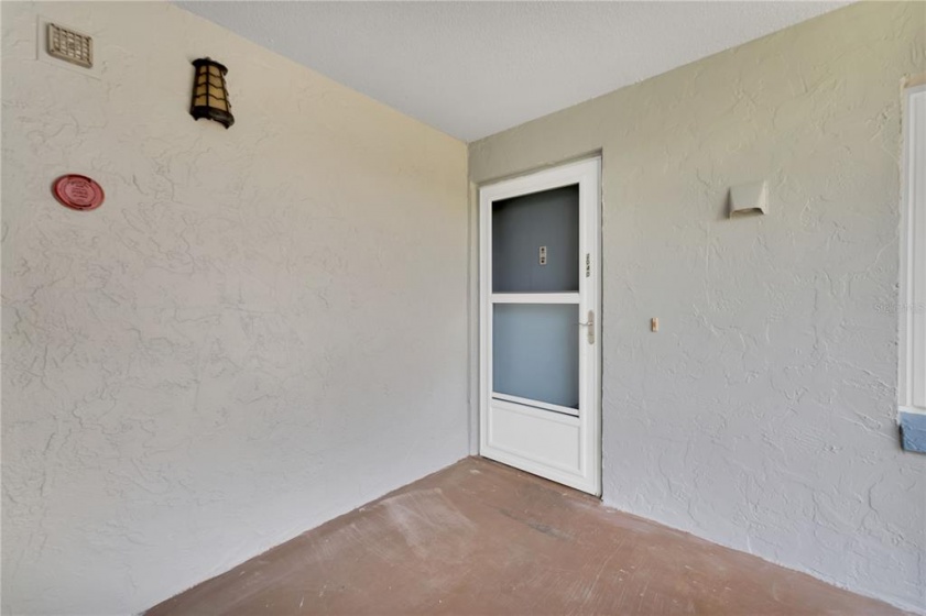 333 LAKE HOWARD DR NW, WINTER HAVEN, Florida 33880, 3 Bedrooms Bedrooms, ,2 BathroomsBathrooms,Residential,For Sale,LAKE HOWARD DR NW,O6005237
