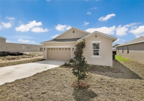 129 LAKE SMART CIRCLE, WINTER HAVEN, Florida 33881, 4 Bedrooms Bedrooms, ,2 BathroomsBathrooms,Residential,For Sale,LAKE SMART,S5062999