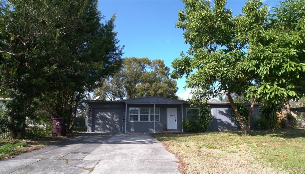 2421 LAURA PLACE, ORLANDO, Florida 32803, 3 Bedrooms Bedrooms, ,2 BathroomsBathrooms,Residential,For Sale,LAURA,O6005240