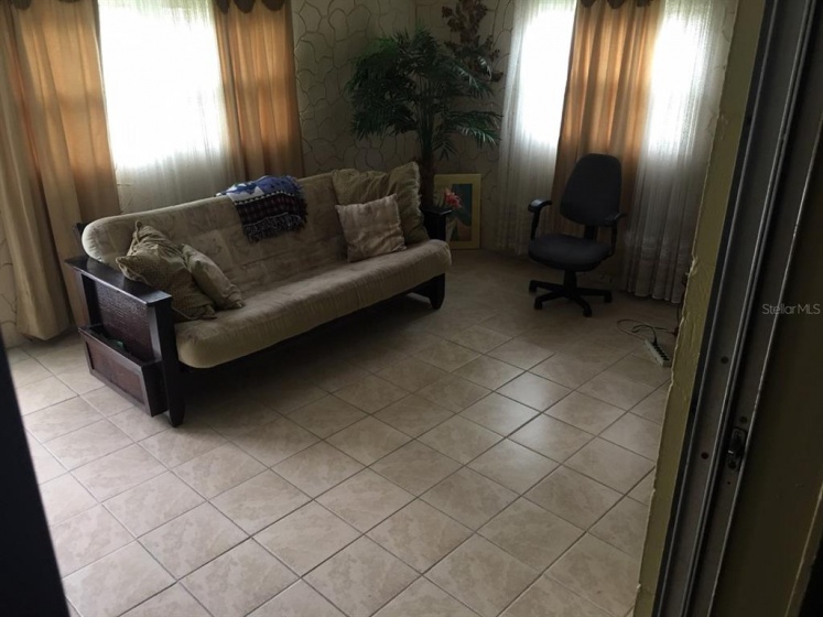 2201 AVENUE B, WINTER HAVEN, Florida 33880, 4 Bedrooms Bedrooms, ,2 BathroomsBathrooms,Residential,For Sale,AVENUE B,P4919004