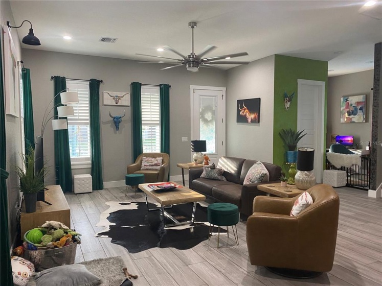 417 MAIN STREET, WINTER GARDEN, Florida 34787, 3 Bedrooms Bedrooms, ,2 BathroomsBathrooms,Residential,For Sale,MAIN,O6006717
