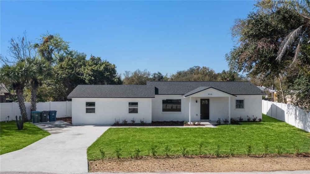 915 RAILROAD AVENUE, WINTER PARK, Florida 32789, 3 Bedrooms Bedrooms, ,2 BathroomsBathrooms,Residential,For Sale,RAILROAD,O6007114