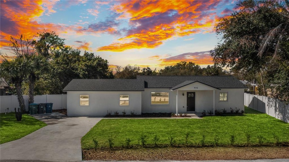 915 RAILROAD AVENUE, WINTER PARK, Florida 32789, 3 Bedrooms Bedrooms, ,2 BathroomsBathrooms,Residential,For Sale,RAILROAD,O6007114