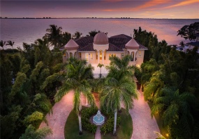 3731 INDIAN BEACH PLACE, SARASOTA, Florida 34234, 5 Bedrooms Bedrooms, ,4 BathroomsBathrooms,Residential,For Sale,INDIAN BEACH,A4513715