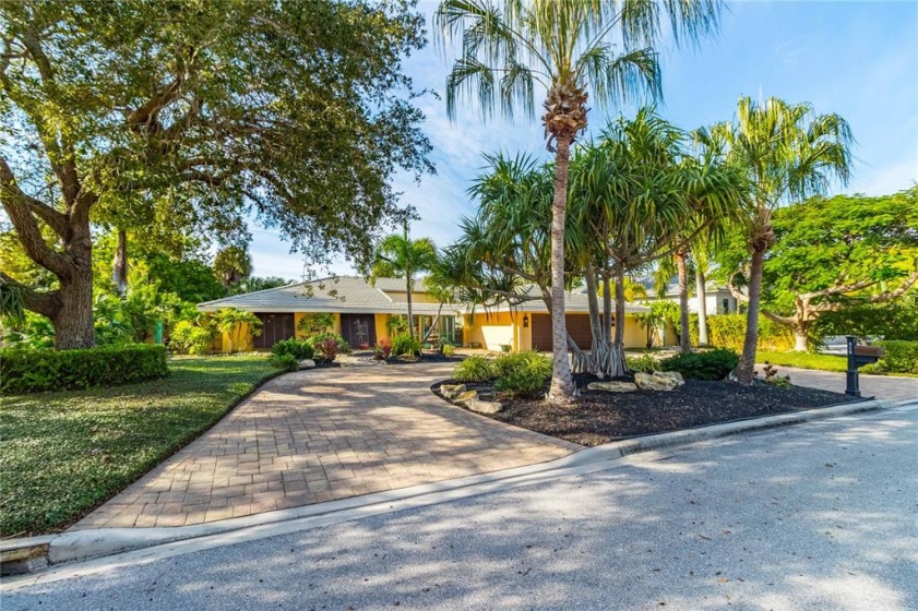 628 OWL DRIVE, SARASOTA, Florida 34236, 3 Bedrooms Bedrooms, ,2 BathroomsBathrooms,Residential,For Sale,OWL,A4526783