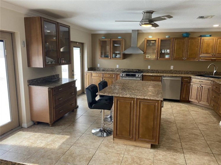 1728 SALEM DRIVE, ORLANDO, Florida 32807, 3 Bedrooms Bedrooms, ,1 BathroomBathrooms,Residential,For Sale,SALEM,O6004591