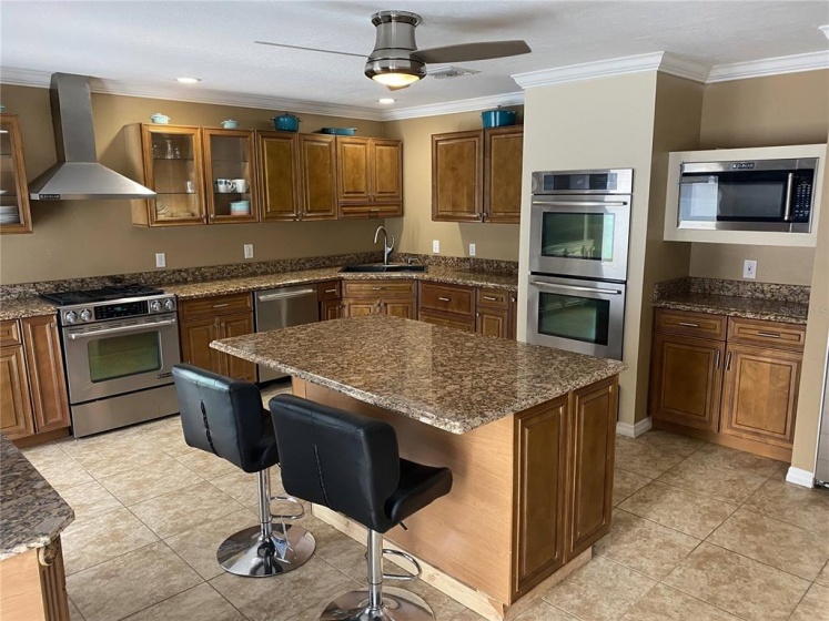 1728 SALEM DRIVE, ORLANDO, Florida 32807, 3 Bedrooms Bedrooms, ,1 BathroomBathrooms,Residential,For Sale,SALEM,O6004591