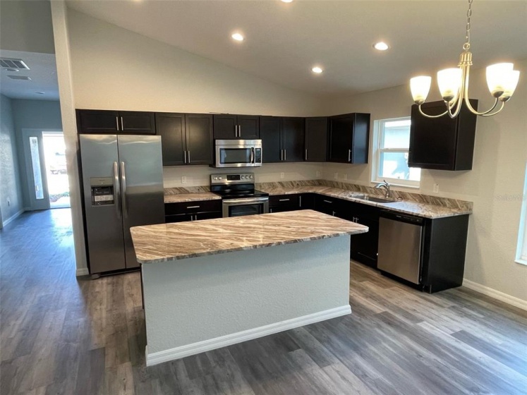 329 MARION OAKS BOULEVARD, OCALA, Florida 34473, 3 Bedrooms Bedrooms, ,2 BathroomsBathrooms,Residential,For Sale,MARION OAKS,OM635117