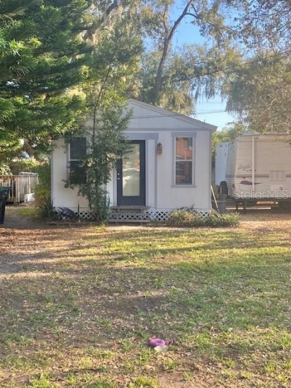 1504 CRYSTAL LAKE AVENUE, ORLANDO, Florida 32806, 2 Bedrooms Bedrooms, ,1 BathroomBathrooms,Residential,For Sale,CRYSTAL LAKE,O6007968