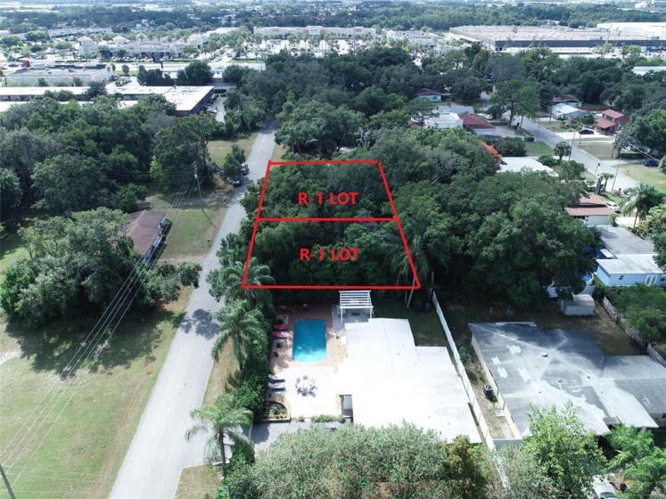 7915 LILWILL AVENUE, ORLANDO, Florida 32809, ,Residential Income,For Sale,LILWILL,O6008391