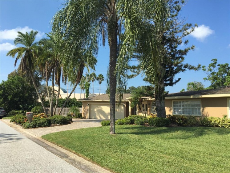 3524 SCHOOL AVE, SARASOTA, Florida 34239, 4 Bedrooms Bedrooms, ,2 BathroomsBathrooms,Residential,For Sale,SCHOOL AVE,A4521465