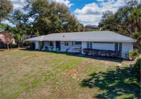 12130 LAKESHORE DRIVE, CLERMONT, Florida 34711, 2 Bedrooms Bedrooms, ,3 BathroomsBathrooms,Residential,For Sale,LAKESHORE,O6007922