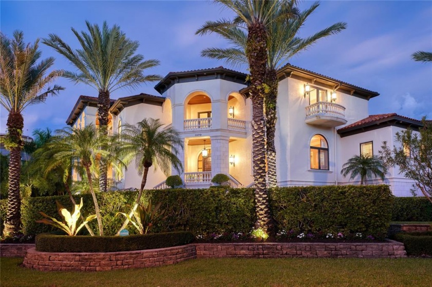 1373 HARBOR DRIVE, SARASOTA, Florida 34239, 6 Bedrooms Bedrooms, ,5 BathroomsBathrooms,Residential,For Sale,HARBOR,A4526939