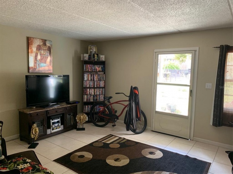 ORLANDO, Florida 32807, 2 Bedrooms Bedrooms, ,1 BathroomBathrooms,Residential,For Sale,R4905715
