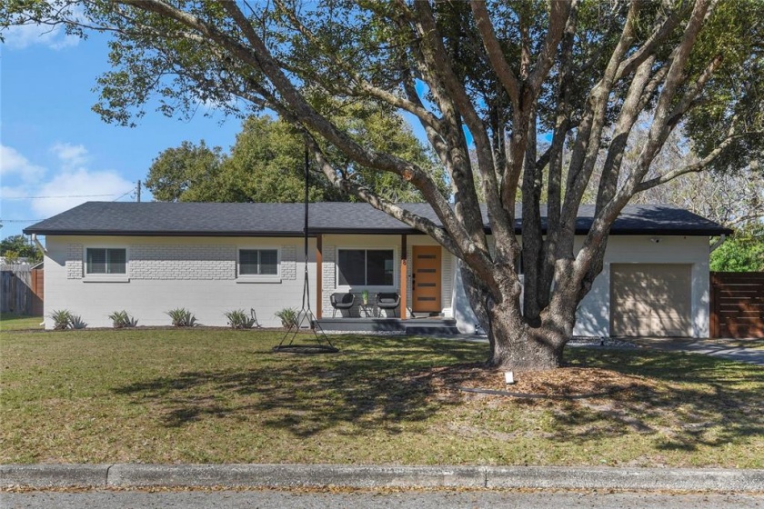 958 HANOVER AVENUE, WINTER PARK, Florida 32789, 4 Bedrooms Bedrooms, ,3 BathroomsBathrooms,Residential,For Sale,HANOVER,O6008395